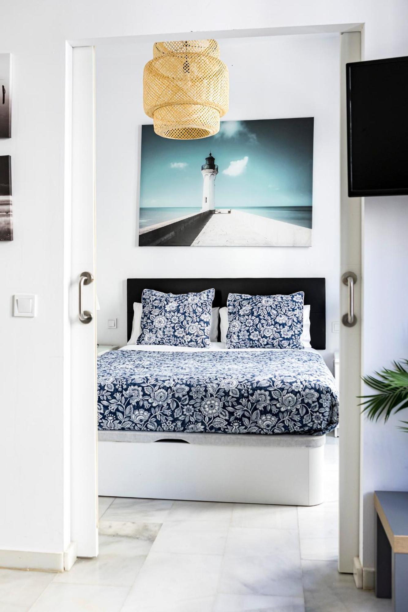 Suites Picasso Малага Экстерьер фото